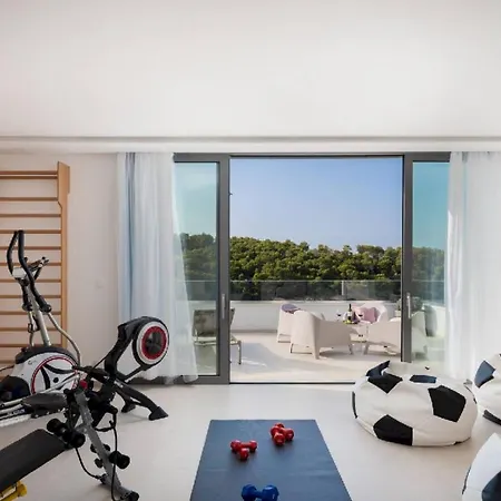 Beach Front Villa Splitska